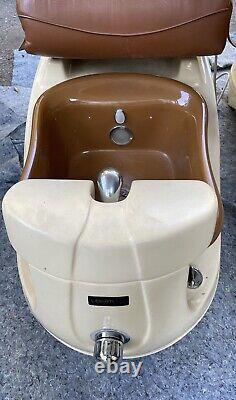 Lexor Liberte Spa TT365 Tru-Touch Massage Pedicure Chair with Pump Cappuccino